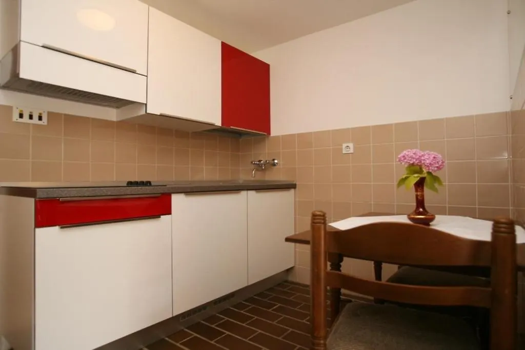 Studio Apartment In Porec With Terrace, Wifi 0*,  Хорватия