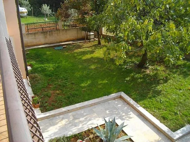 Studio Apartment In Porec With Terrace, Wifi