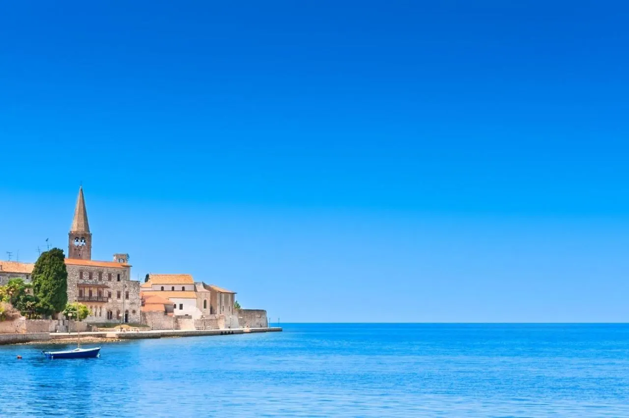 Studio Apartment In Porec With Terrace, Wifi Хорватия