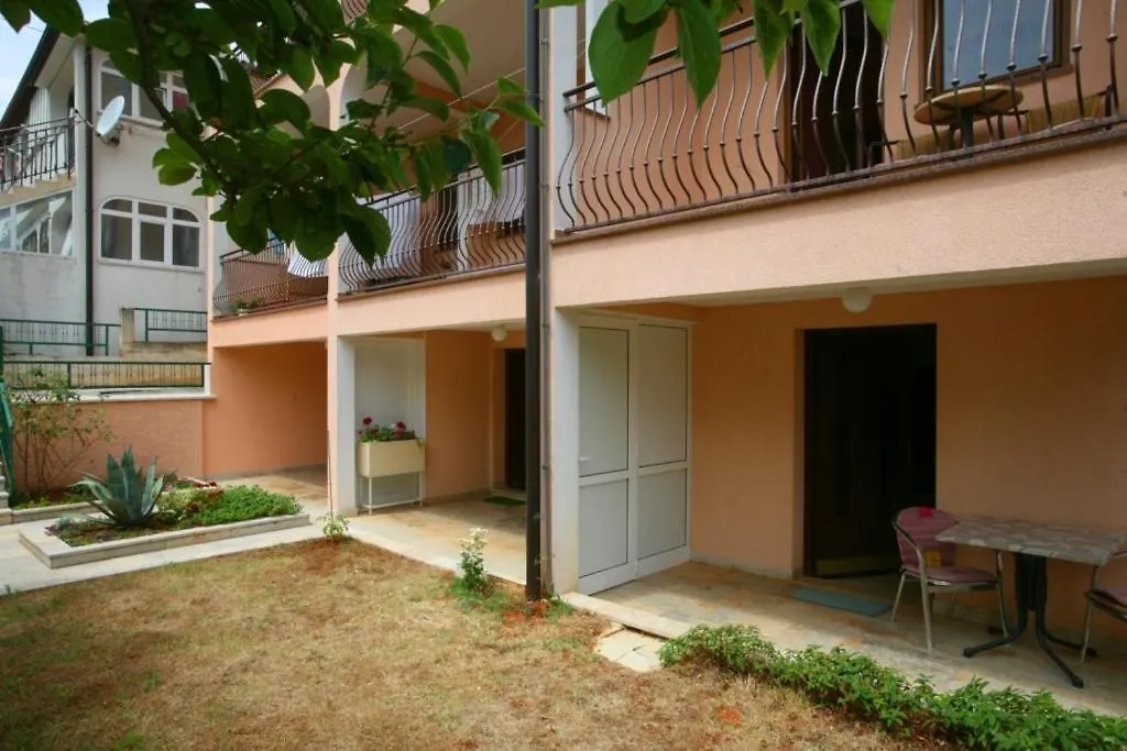 Studio Apartment In Porec With Terrace, Wifi Хорватия